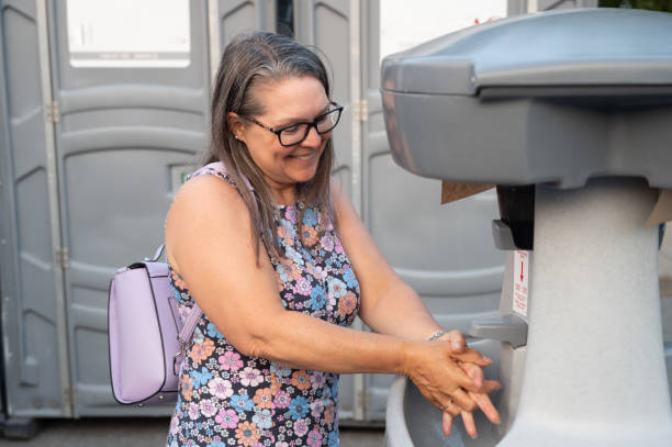Best Portable bathroom rental  in Suncoast Estates, FL